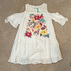 Umgee Cold Shoulder embroidered dress, size small